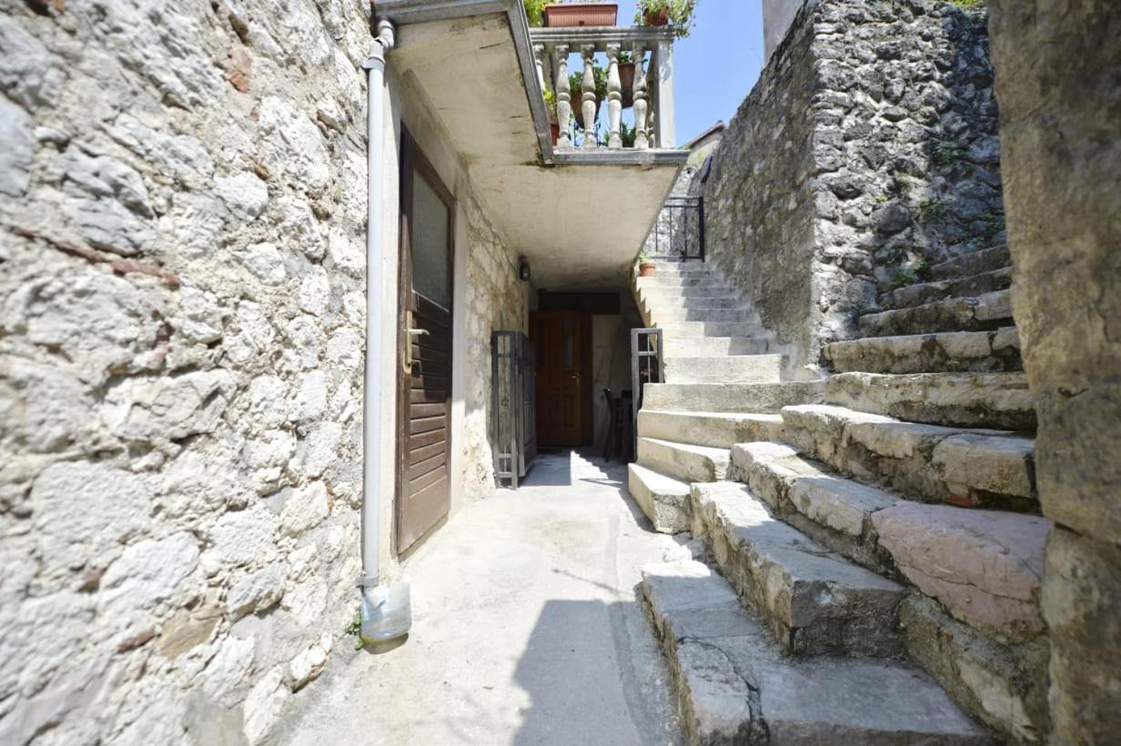 Apartment Amigo Old Town Kotor Eksteriør bilde