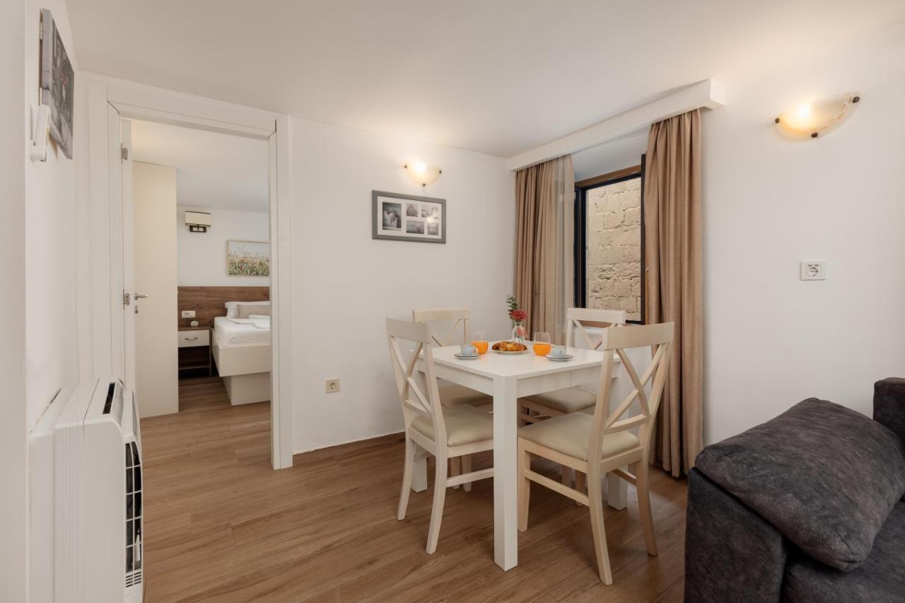 Apartment Amigo Old Town Kotor Eksteriør bilde